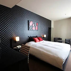 4* Hotel Strix